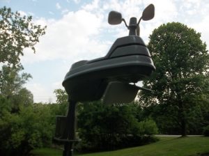 mounting acurite weather station on pole